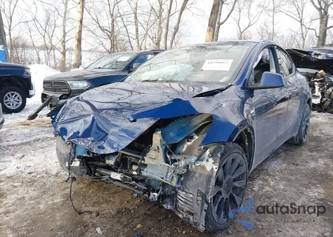 2021 Tesla Model Y Long Range Dual Motor All-Wheel Drive z USA, uszkodzony, nr VIN 5YJYGDEE5MF232904